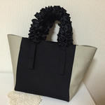 Black&ベージュ.グレープハンドルバッグ