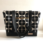 ショルダートートバッグ　ファスナー口　ポケットいっぱい　推し色仕様🖤🧡