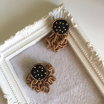 エアリーチェーンビーズ刺繍ピアス