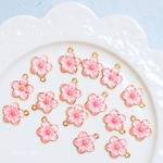 ４個♡真鍮　フラワー　チャーム　桜　ゴールド　ピンク　