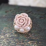  【SALE】薔薇とパールのボリュームリング ~Dusty Pink（くすみピンク）~⟡.*