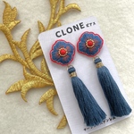 【Manon】刺繍のお花とロングタッセルのピアス
