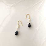 オニキス&マザーオブパールのピアス