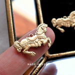 真鍮パーツ［アメリカ製］4個＊A2505＊アンティーク調　馬　メリーゴーランド　動物　チャーム　ブラス 　jewelry making supplies