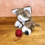ハチワレのキジ白猫　ぬいねこ