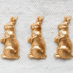 ハンドメイド アクセサリーパーツ 4個 A1163 うさぎ 動物 ゴールド アンティーク調 アメリカ製真鍮パーツショップ bomul ボムル