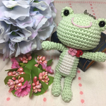 【lovebell6様ご注文品☆】無事にカエル☆編みぐるみのカエル