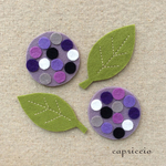 フエルトの花と葉っぱのマグネット