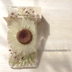 [iPhone6/6s]ガーベラとかすみ草のスマホケース