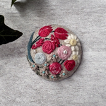 リネン刺繍ブローチ