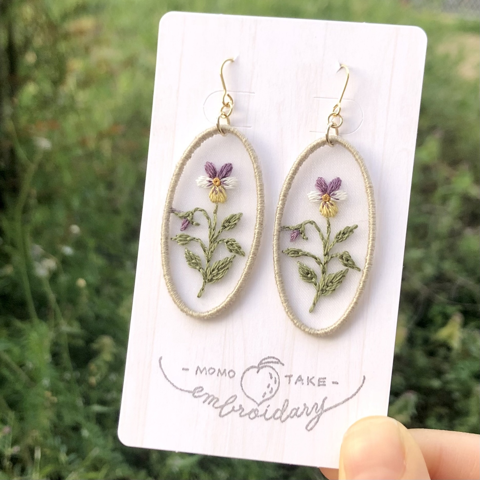 紫陽花のピアス/イヤリング✳︎オーガンジー刺繍 - MOMOtake
