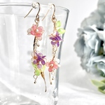 色が変わる小花のピアス/イヤリング٭❀* アリッサム 可憐で大人可愛い 華やか 春コーデ アシンメトリー