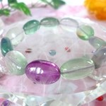 ★心のリラクゼーション★天才の石☆☆マルチカラーフローライト☆オーバルタンブル☆　☆１７ｃｍ☆