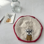 毛糸の犬刺繍付きポットマット