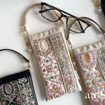 new✨インド刺繍リボン 持ち手付きバネ口メガネケース👓 ④ プレゼントにもぜひ♡       メガネケース メガネポーチ