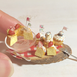 ドールハウス☆ミニチュア☆ハリネズミ いちごのシフォンケーキサンドのセット チェック