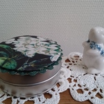リバティ ビニコ  アルミ缶 小物入れ