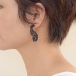モリス　黒　ピアス・イヤリング