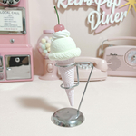 ピンクチェリー＆ピンクコーンが最高の組み合わせ♡シンプル好きさんのためのバニラアイス　シュガーコーン･:*+.   ❤︎リアルサイズ❤︎  