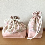 お弁当袋 & コップ袋 (裏地付) ランチセット♪  小花柄(ポプリ ベビーピンク) 給食 お弁当袋 コップ袋 入園 巾着袋 黄色 生成り ナチュラル 女の子 ランチ お昼ご飯 小花柄 ピンク