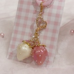 loveハートの鍵付き双子いちごちゃんのめじるしチャーム🍓