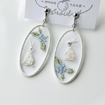 オーガンジー刺繍　うさぎと紫陽花のピアス/イヤリング