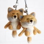 チベットスナギツネのストラップ  羊毛フェルト