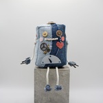 dk-102 デニット君｜デニムのロボットぬいぐるみ