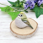キクイタダキ🌼刺繍ブローチ　野鳥　鳥　小鳥