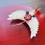 つまみ細工 　✿ 祝い鶴✿～梅 (受注製作品）