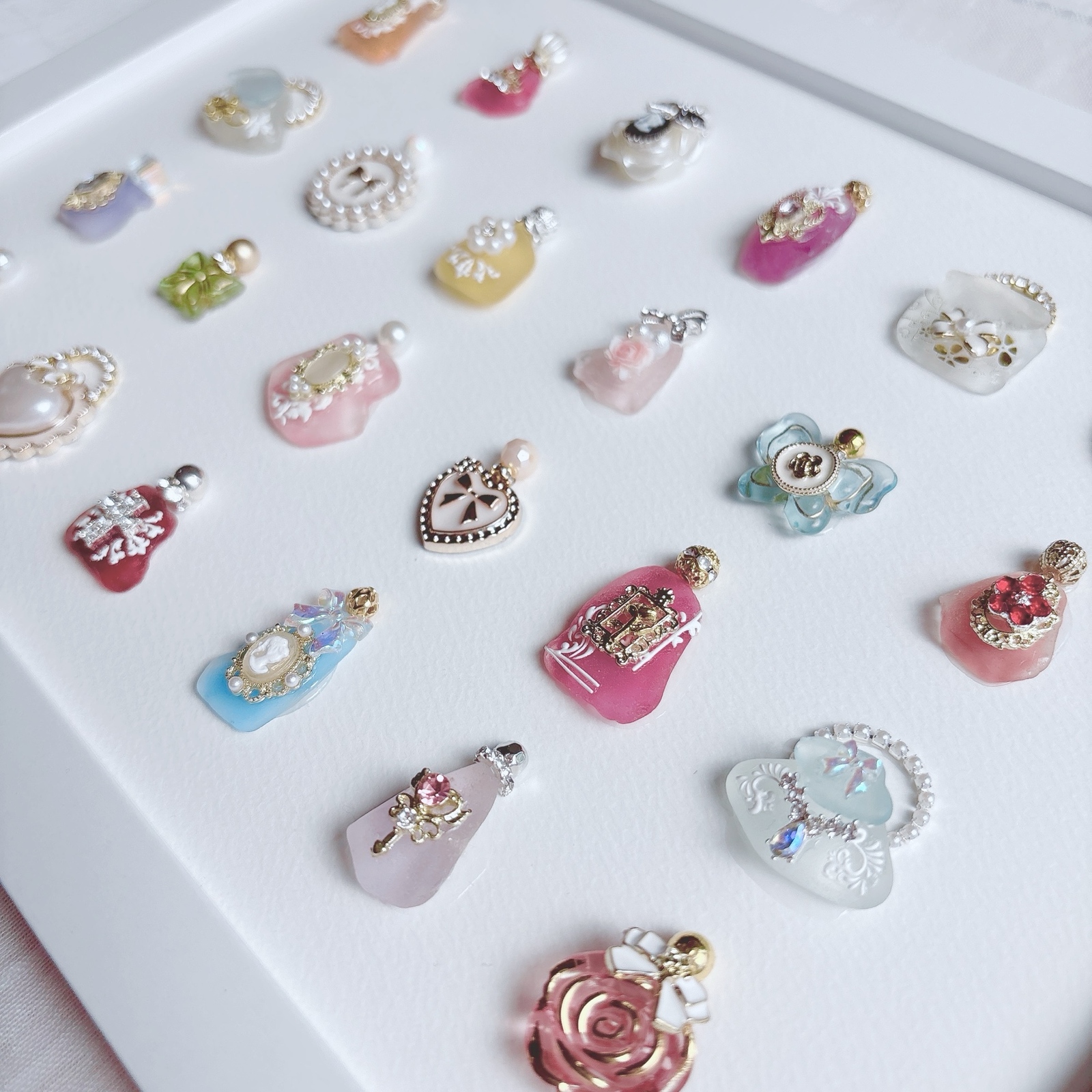 シーグラスアート 1点限定 オシャレ プリンセス 香水 化粧品 雑貨