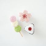 ＼HAPPY BAG／お花見ビーズ刺繍ブローチ3個セット(三色団子・桜・おにぎり)