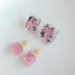 小さな小さな桜貝のキューブピアス ✧︎