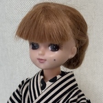 リカちゃん　着物　黒xベージュ・縞
