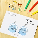 「家系ラーメン」ピアス｜薄ブルー｜地元民だけが分かるニッチなご当地アクセサリー