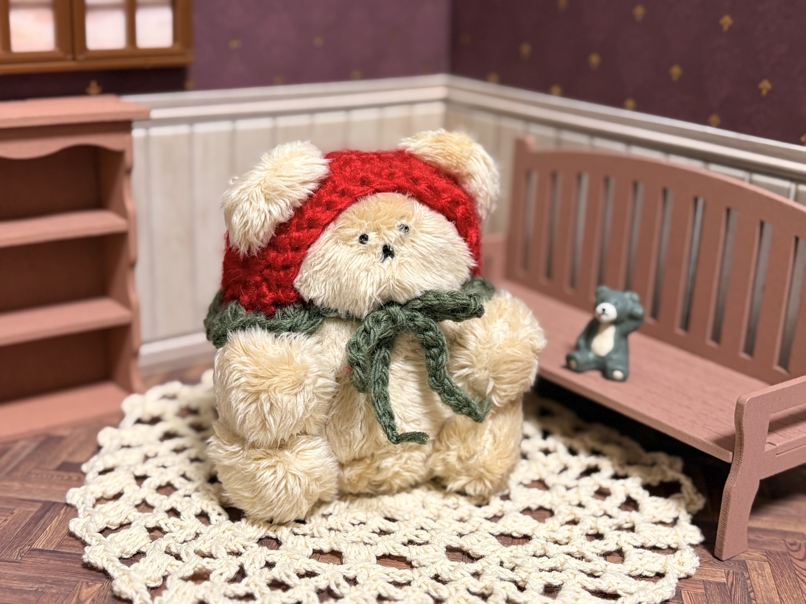 おまめくまちゃん いちご ぬいぐるみ - おまめくまちゃん の おみせ
