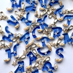 【受注制作】海のイニシャルキーホルダー（ブルー/筆記体）