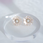 桜とパールのピアス/イヤリング