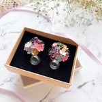 春×透明感♪揺れるガラスドームが花瓶みたいなカラフルなお花ブーケピアス/イヤリング
