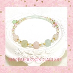 ［再販］桜スイーツ🌸　モルガナイトとグリーンベリルを花束にして💐　ワイヤー　ブレスレット　スワロフスキー　天然石　誕生石　パステルカラー　#minne_new  　#モルガナイト　#グリーンベリル
