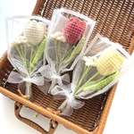 チューリップのミニブーケ🌷 枯れない花 ギフト　卒業　入学　プレゼント　誕生日　ニューボーン　インテリア　母の日　退職祝い　ハーフバースデー　結婚式　ニットフラワー