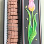 ☆カルピスバターを使用したショートブレッド缶　紫いも（お菓子のミカタ・チューリップ缶）