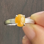 本翡翠指輪　リング　黄色　シンプル　合わせやすい　ミャンマー産　無含侵　無着色