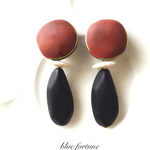matte redピアス