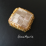 ビーズ刺繍 アンティーク宝石ブローチ クリスタル