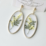 ミモザのオーガンジー刺繍ピアス／イヤリング