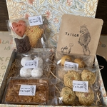 【おめでとう！ギフトBOX】焼菓子とミルクティーの詰め合わせ