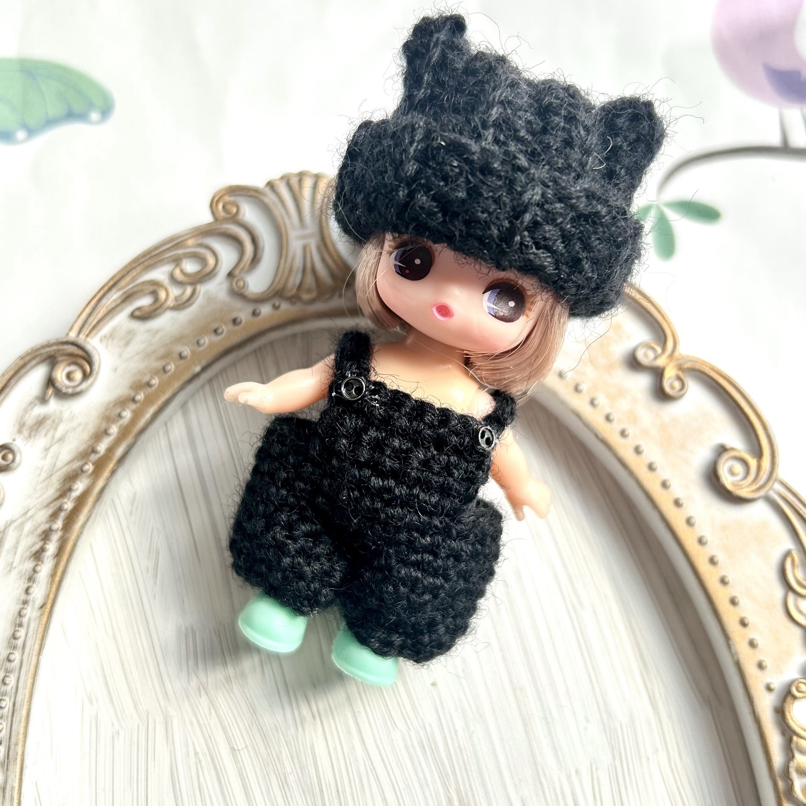 毛糸 ぬい服 10cm 黒 白 skzoo 帽子 かぎ編み 韓国 推し ポンチョ Stray Kids skzooスキズ 10cm ぬい服ハンHANブラック帽子＆ネックレス