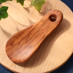 ★再販-木人の携帯靴べら（古木山桜）長さ11.0cm×幅4.4㎝