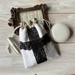 kesar...様専用*antiquelinen＆lace*モノトーン巾着ポーチ*通帳ケース